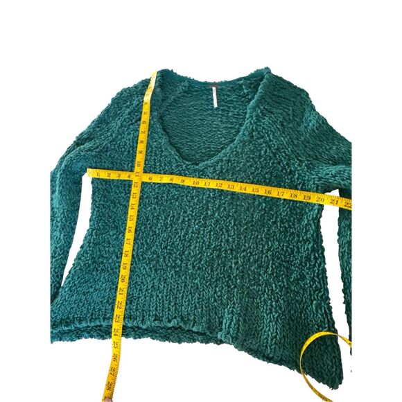Free People Women's Sand Dune V-Neck Bell Sleeve Pullover Sweater Green Large - Picture 4 of 6